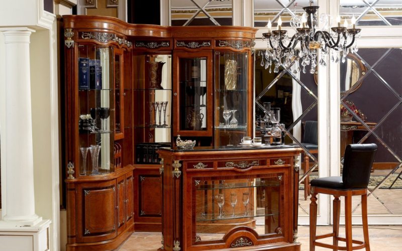 bảo quản tủ rượu gỗ hương
