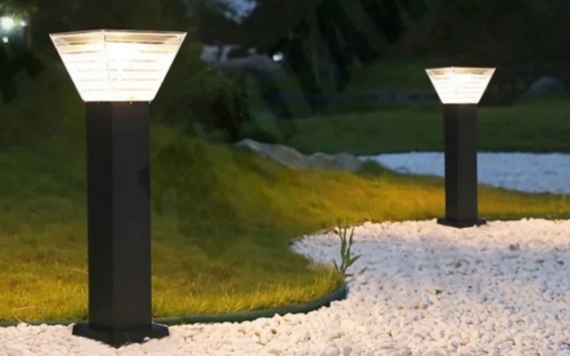 Trụ đèn sân vườn năng lượng mặt trời là gì