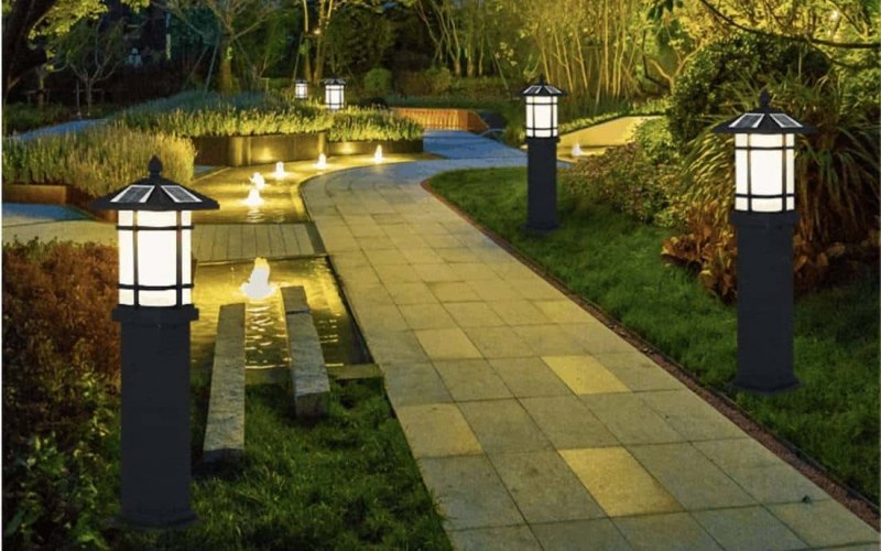 Ứng dụng trụ đèn năng lượng mặt trời sân vườn