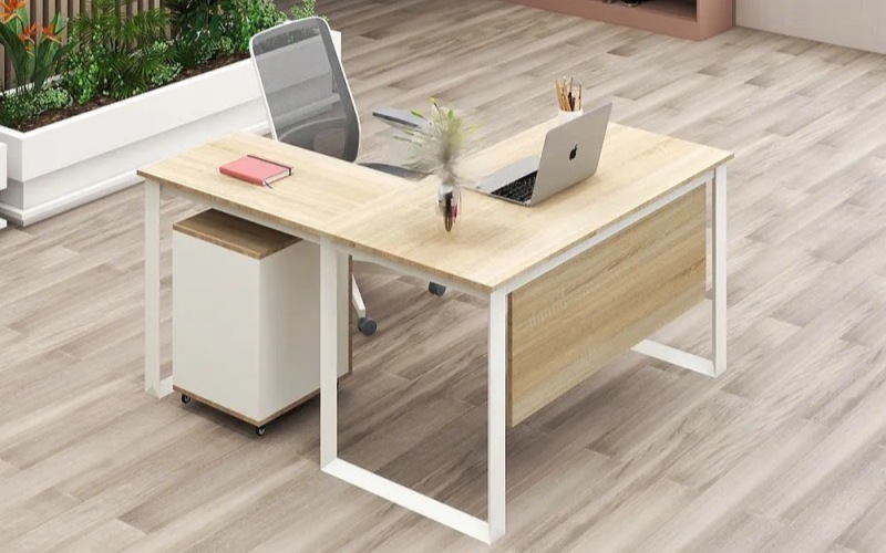 ai nên sử dụng bàn làm việc gỗ ép 1m2