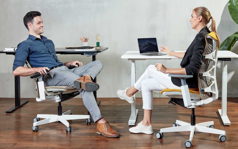 Cách ngồi đúng trên ghế Ergonomic