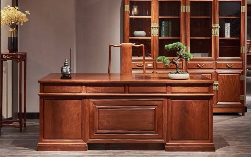 Giới thiệu bàn làm việc bằng gỗ