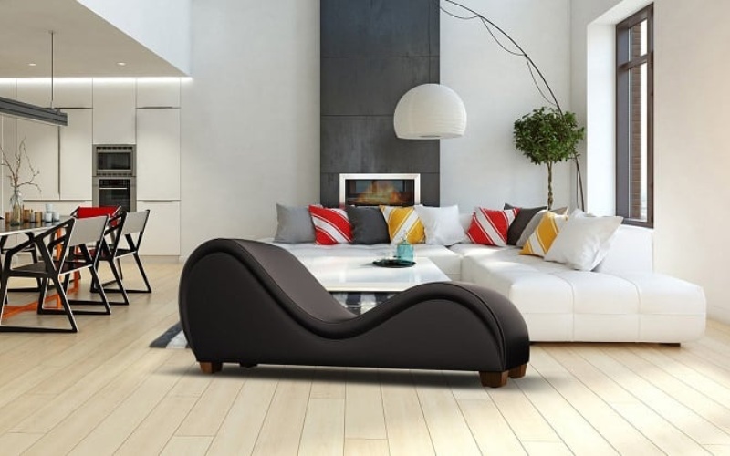 Có nên mua ghế tình yêu giá rẻ