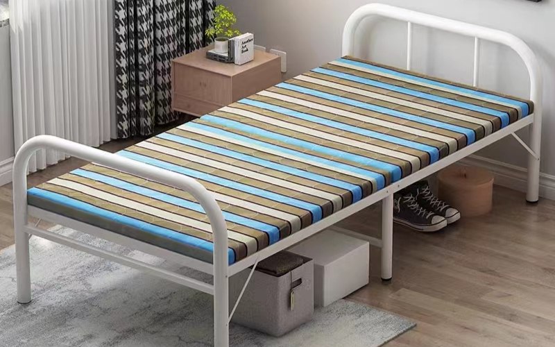 Giường gấp khung sắt
