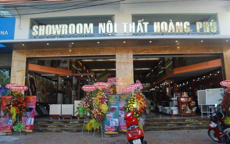 Showroom nội thất Hoàng Phú