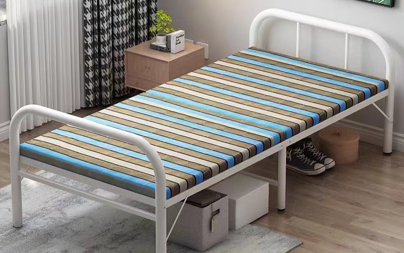 Giường ngủ xếp sắt